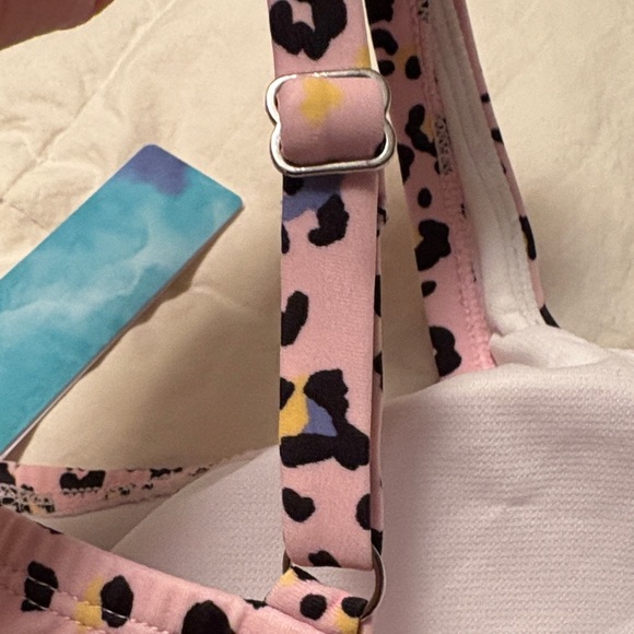 Pink Leopard bathing suit top - Picture 4 of 10